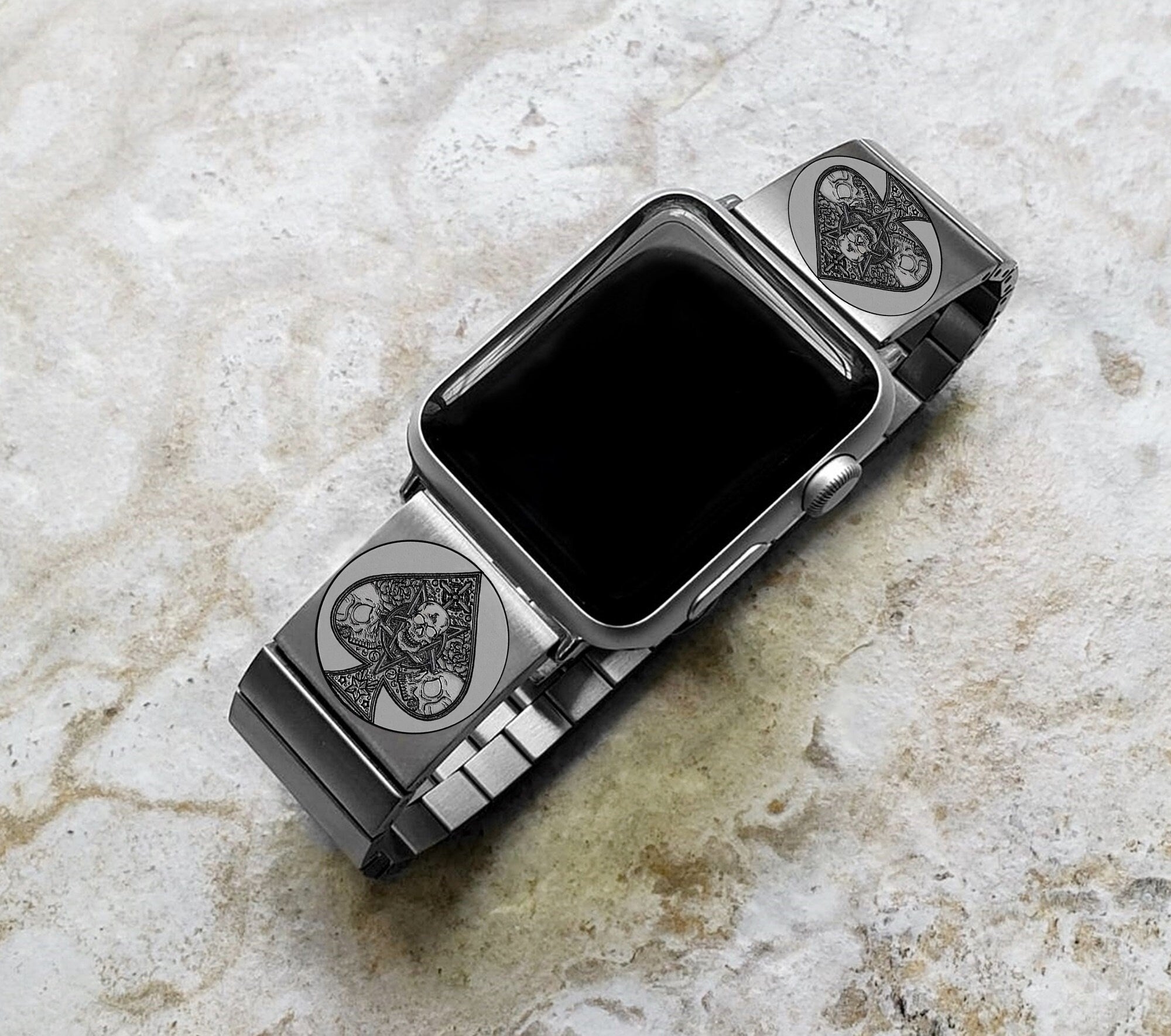 Apple Watch Band Ace of Spades for Ultra 2 9 8 7 SE 6 5 4 3 2 49mm 45mm 44mm 42mm 41mm 40mm 38mm Engraved Silver Stainless Steel Strap AS2